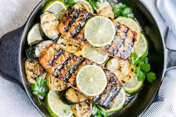 Saumon au citron vert avec riz de brocoli KETO (Congelé)