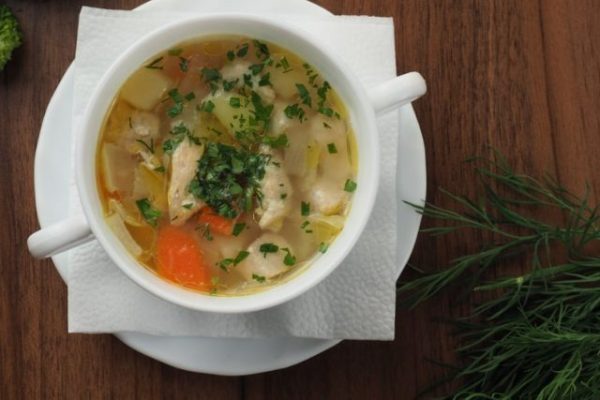 Soupe poulet et légumes