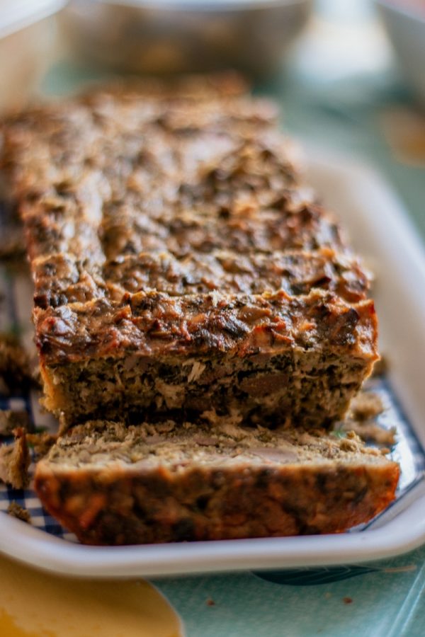 Pain de viande servi avec purée de chou-fleur (Congelé)