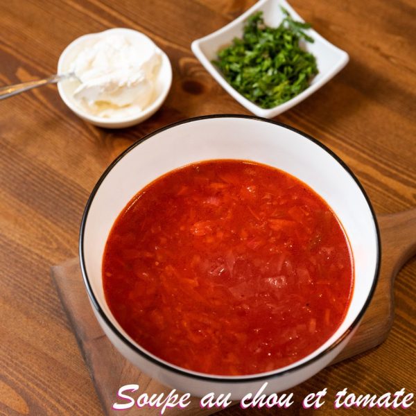 Soupe au chou et tomate