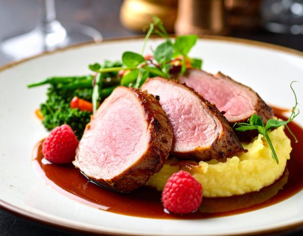 Magret de canard à la framboise