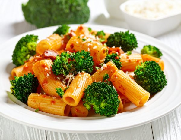 Rigatoni alla Romanoff et brocoli