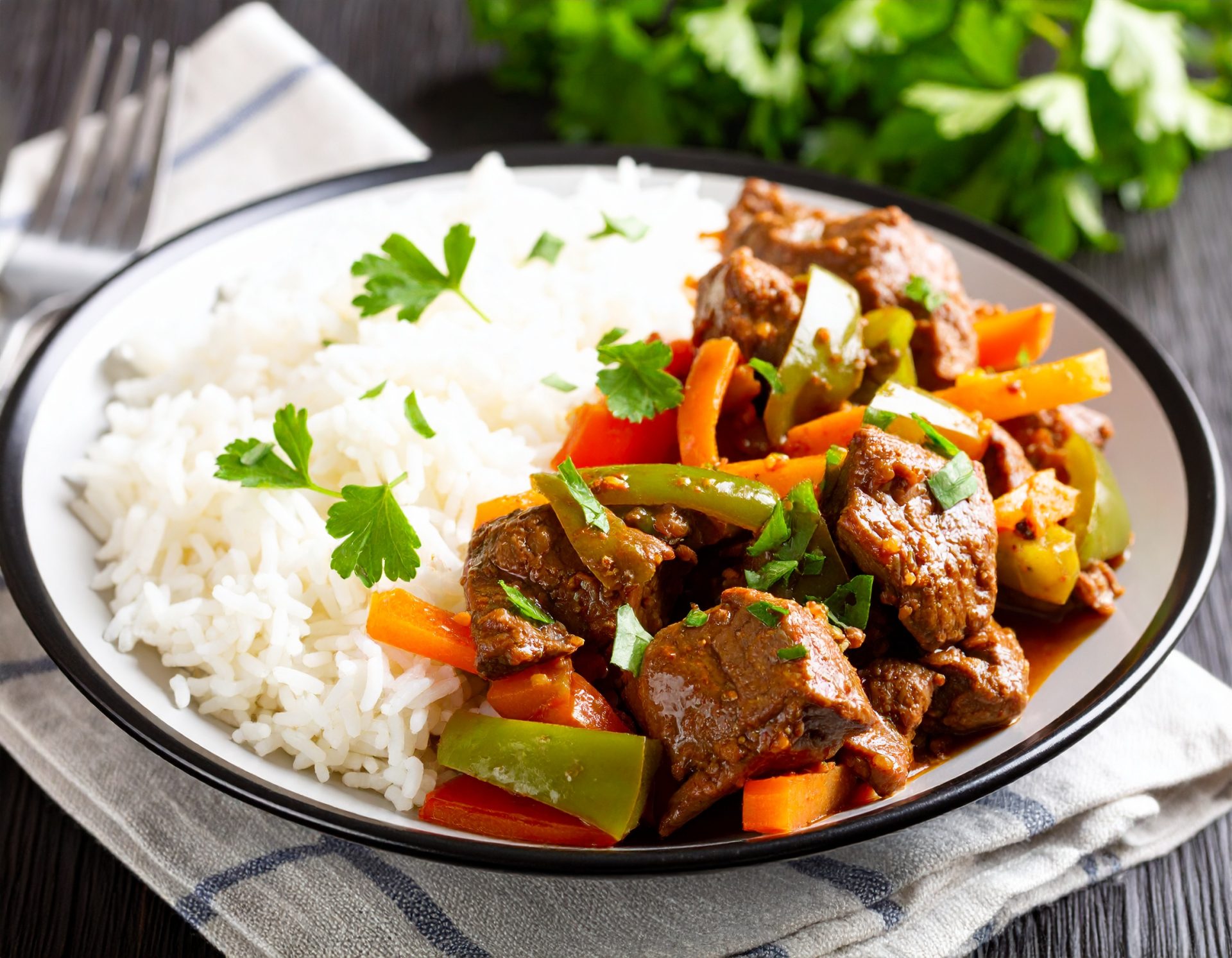 Bœuf braisé au poivre vert