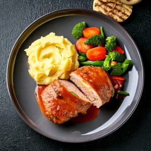 Pain de viande de poulet, sauce aux herbes de Provence