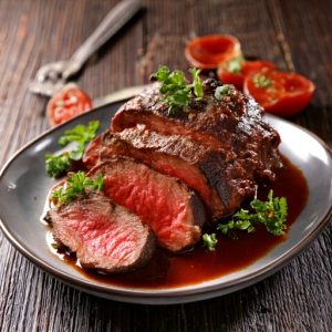 Rôti de bœuf, sauce aux poivres