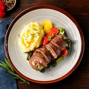 Roulade de bœuf farci jambon, épinard et fromage feta